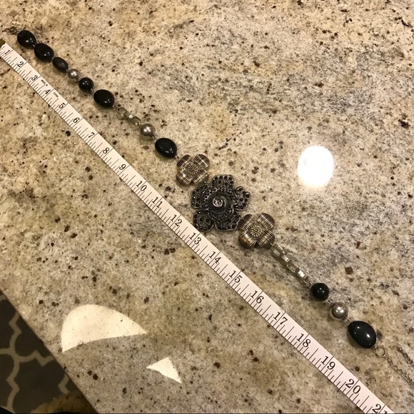 2 statement necklaces - Picture 3 of 7